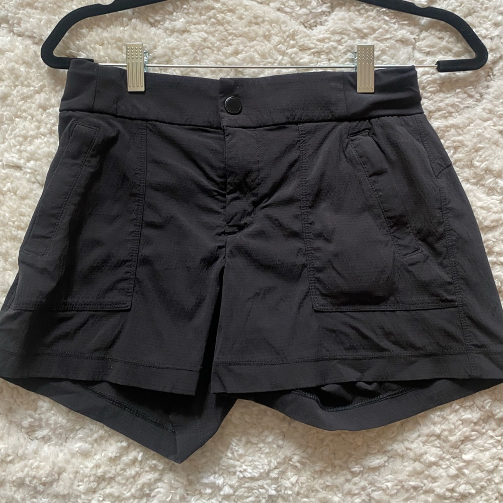 Black Athleta Trekkie Shorts - Size 0